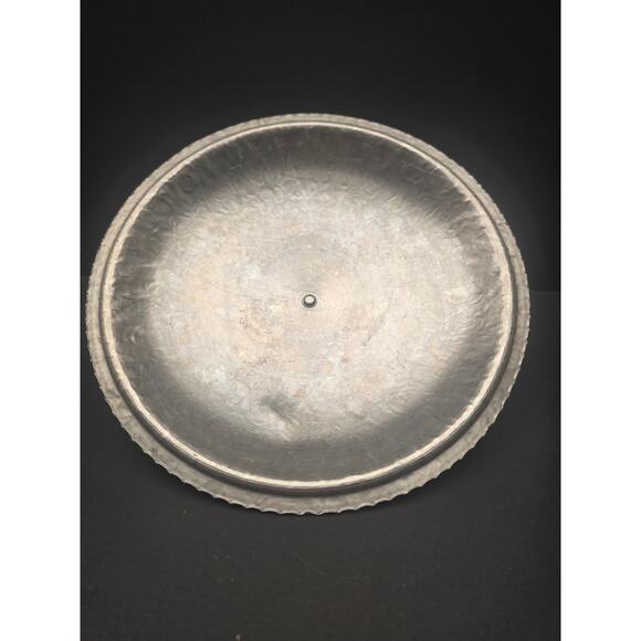 Edward Kent Antique hammered silverplate covered dish /tray marked “440” - Picture 4 of 7